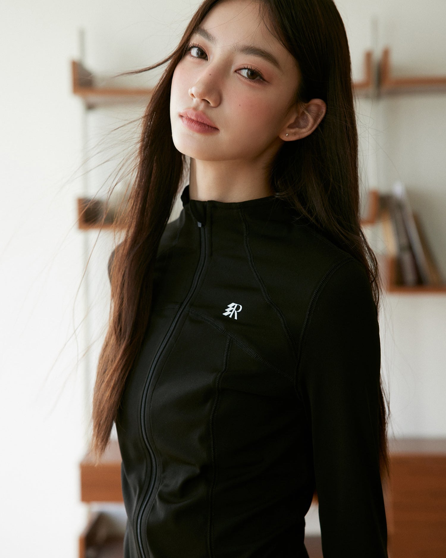 スポーツステッチ・ジップトップ(トップス・全1色)