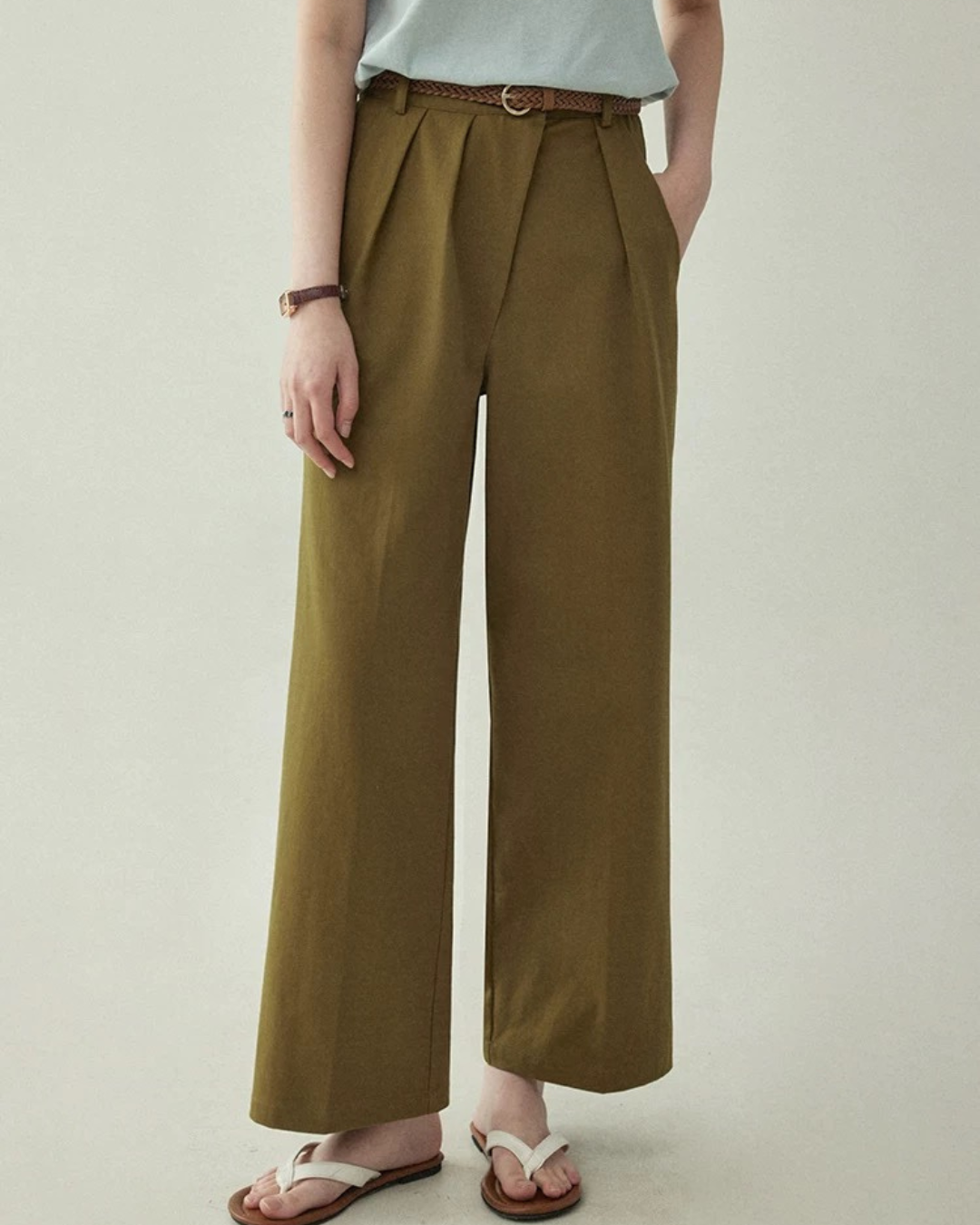 クルーネック Tシャツ（トップス・全1色）