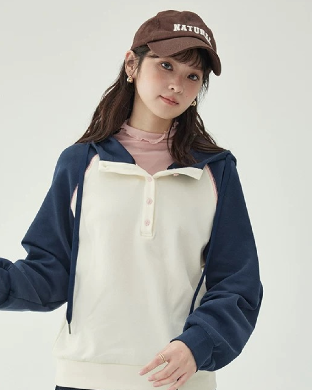 長袖フード付きスウェットTシャツ（トップス・全1色）