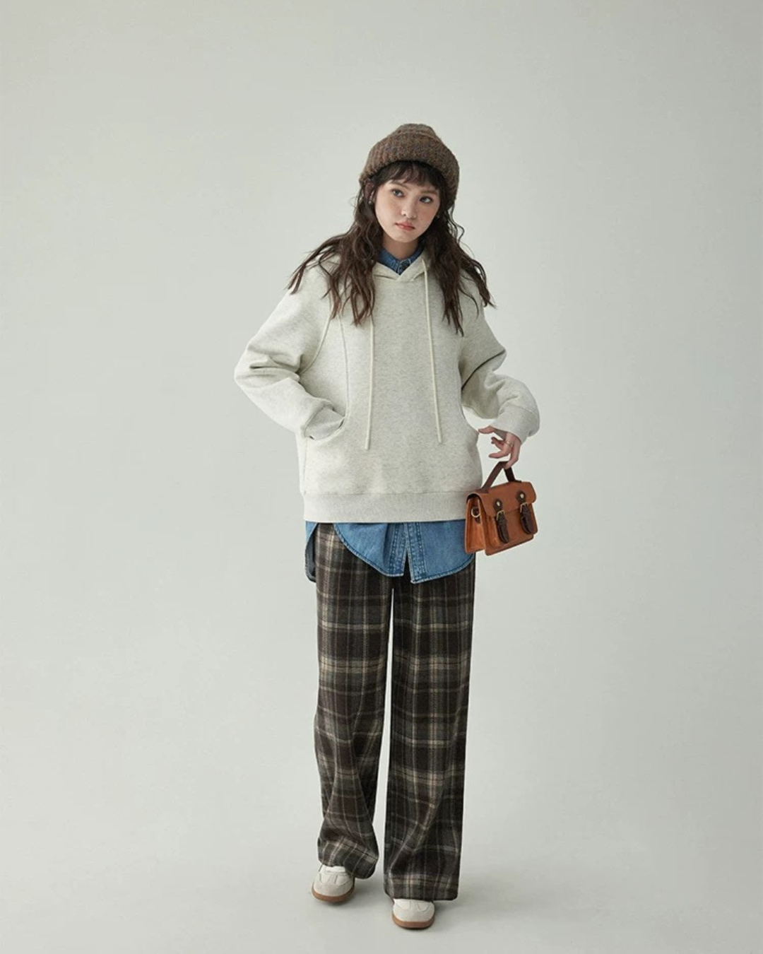 スプライシングフード付きスウェット（トップス・全1色）