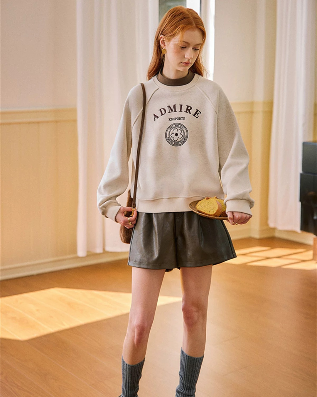 セミタートルネック スウェットシャツ（トップス・全1色）