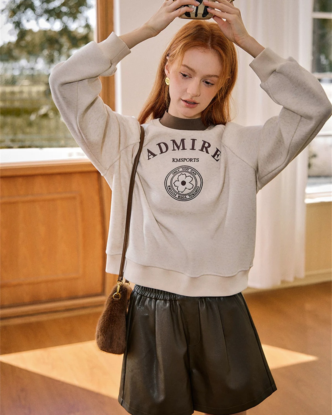 セミタートルネック スウェットシャツ（トップス・全1色）