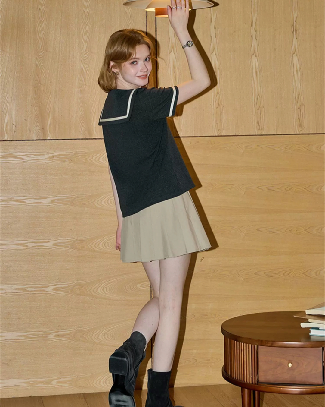 グレーラペルTシャツ（トップス・全1色）